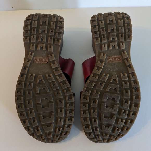 Retro "Me Too" Sandals - Picture 3 of 4